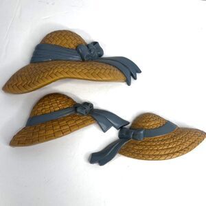 Vintage Burwood Plastic Straw Hat Wall Art Cottage Garden Decor Blue Bow MCM